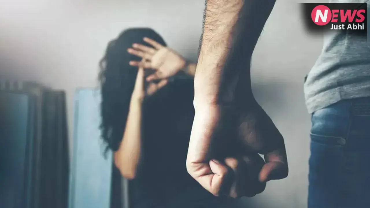 Amravati Police: अमरावती में दूसरी बेटी जन्म लेने पर महिला से क्रूरता, पति-ससुर के खिलाफ केस​
