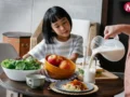 Health Tips For Children: मानसून में बच्चों की डाइट पर रखें खास नजर, ये चीजें बन सकती हैं बीमारी की वजह​