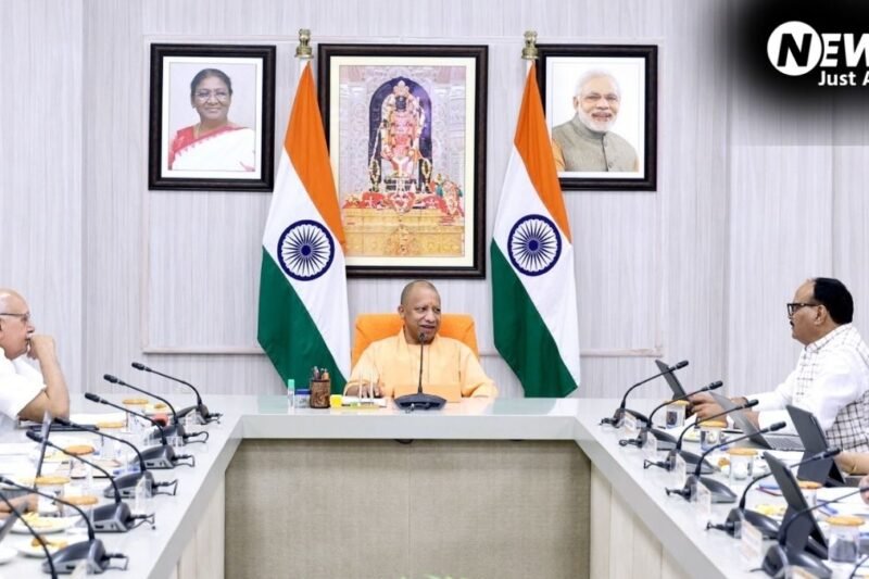 यूपी के 18 शहरों में चलेंगी ई-बसें, सरकारी वकीलों को भी योगी सरकार का तोहफा; पढ़ें कैबिनेट के बड़े निर्णय​