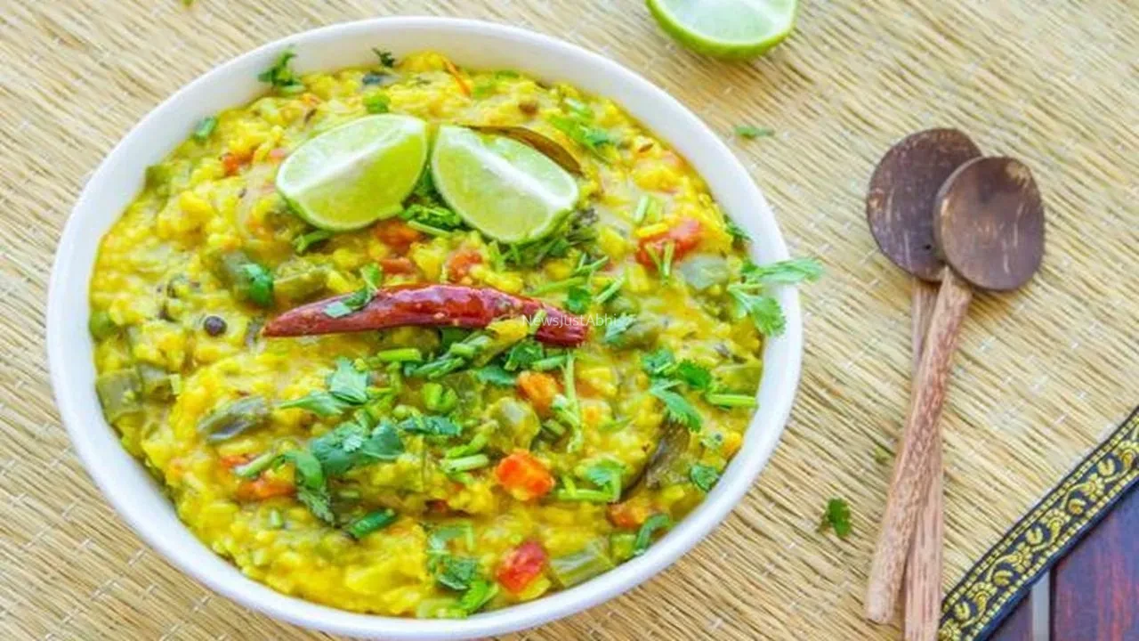 Khichdi Recipe: सेहत से भरपूर खिचड़ी को बनाएं स्वाद का खजाना, जानें इसे बनाने का सटीक माप​