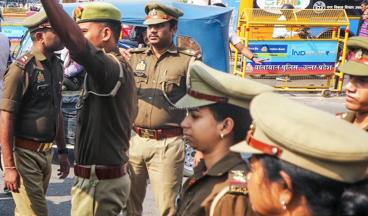 बहराइच में खौफनाक वारदात: ‘साफ खाना नहीं बनाने’ का आरोप लगाकर कलयुगी बेटे ने मां को कुल्हाड़ी से काटा​