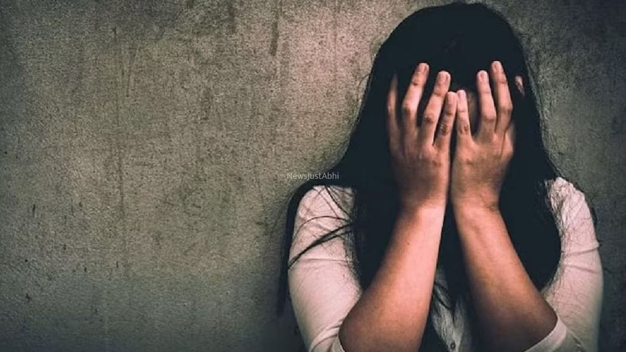 चित्रकूट की देवांगना घाटी में NEET छात्रा से गैंगरेप… दोस्त को पीटकर झाड़ियों में फेंका, CCTV में कैद हुए तीन संदिग्ध