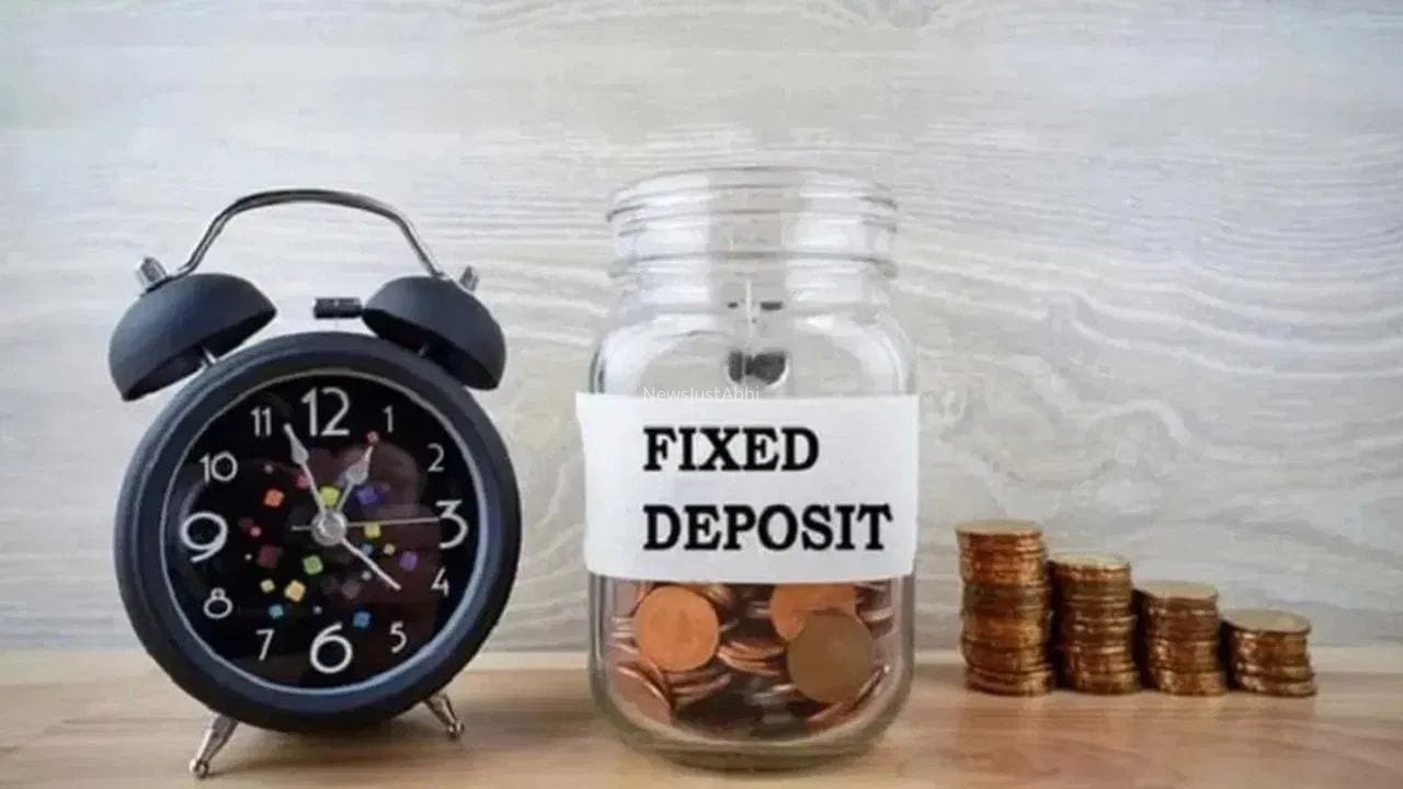 सरकारी या प्राइवेट बैंक? सीनियर सिटीजंस के लिए 5 साल की FD पर कौन दे रहा सबसे ज्यादा ब्याज​