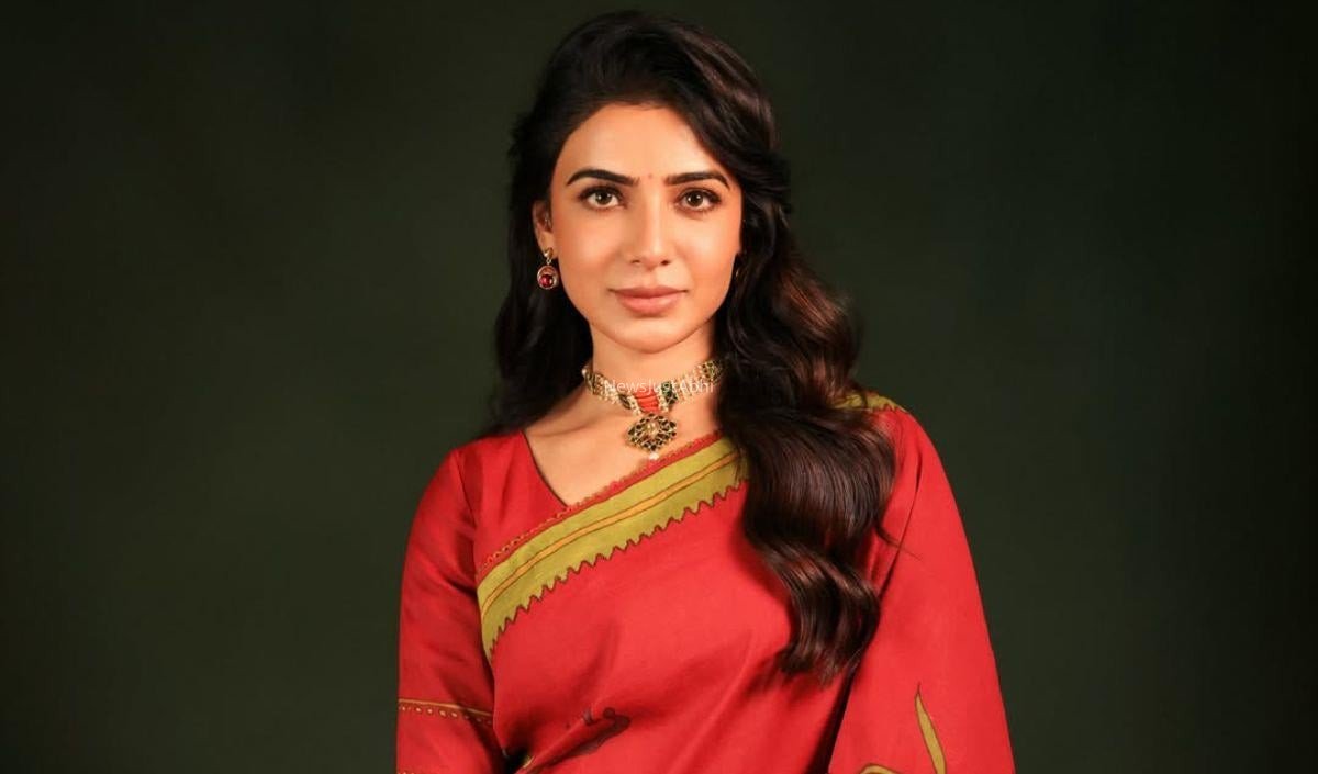 मुंबई इवेंट में Baby Bump फ्लॉन्ट करती नजर आईं Samantha Ruth Prabhu, पैपराजी को दिए पोज​