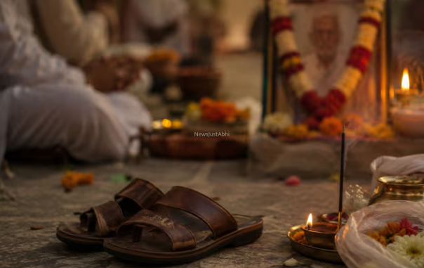 मरे हुए इंसान के जूते-चप्पल पहनने चाहिए या नहीं? जानें क्या कहता है गरुड़ पुराण