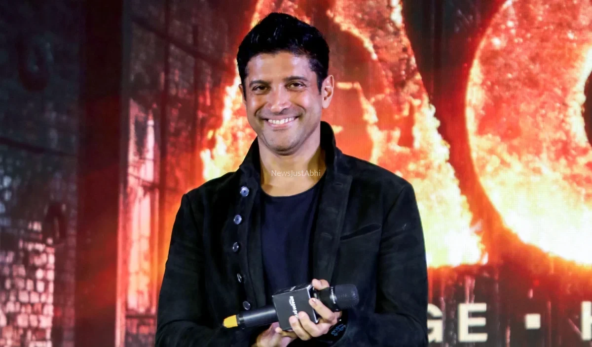 रणवीर सिंह के Don 3 छोड़ने पर फरहान अख्तर का तंज? बोले- यह आजकल एक पैटर्न जैसा लगता है​