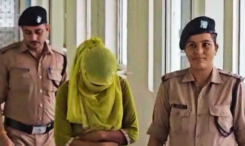 5 साल की​​​ लव मैरिज पर भारी पड़ा अवैध संबंध: पति बन रहा था राह का रोड़ा, पत्नी ने लगा दिया ठिकाने; पुलिस भी बनी घनचक्कर!​​​