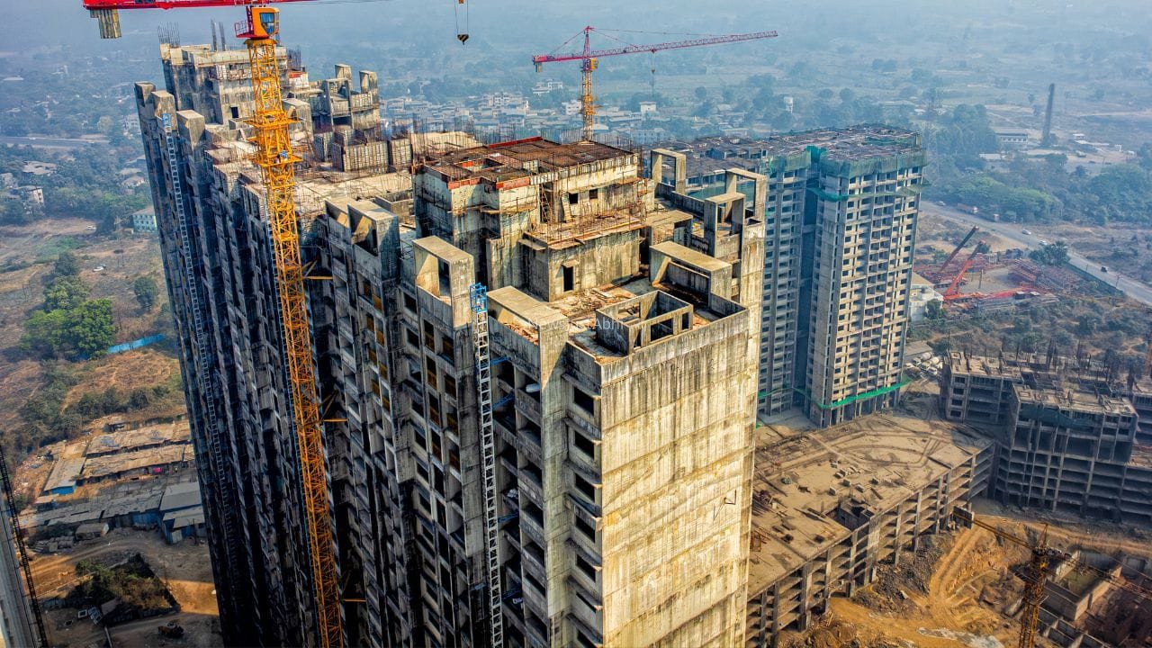 भारतीय रियल एस्टेट ने पकड़ी रफ्तार, चीन में आया संकट? ये है बड़ी वजह​