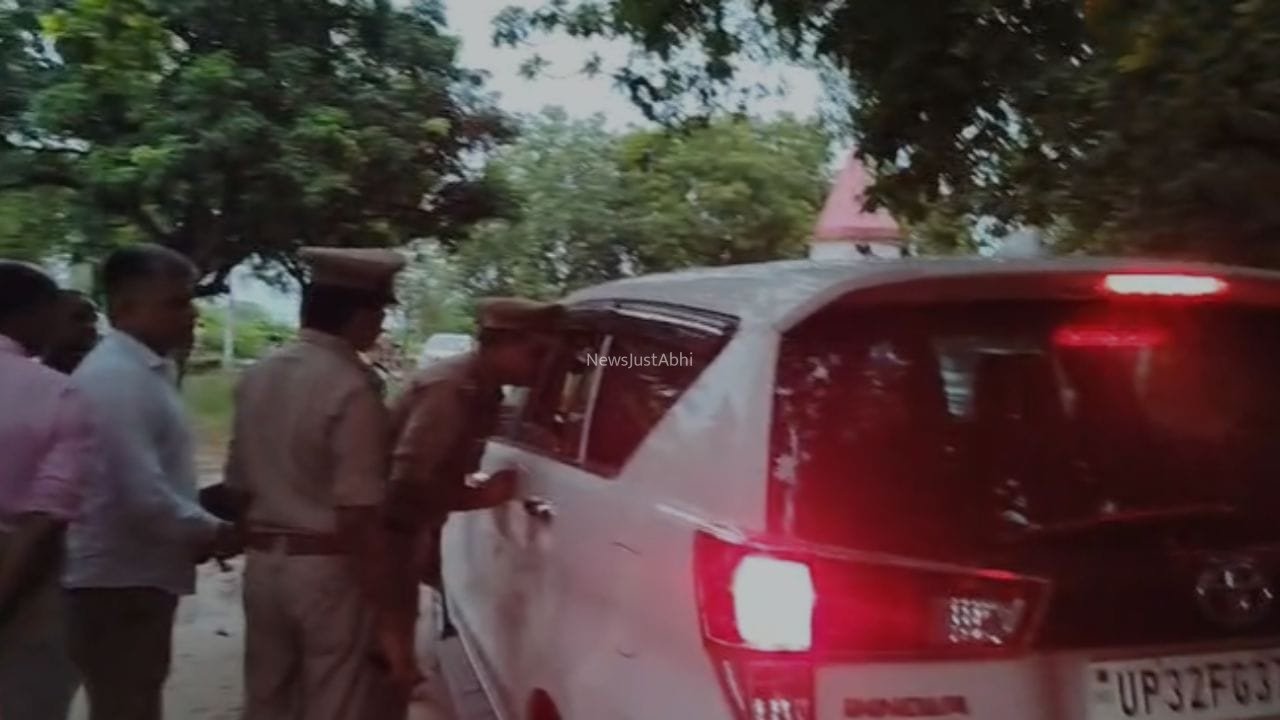 UP: IPS आशुतोष मिश्रा की मां की हत्या, घर में खून से लथपथ मिला शव… जांच में जुटी पुलिस​