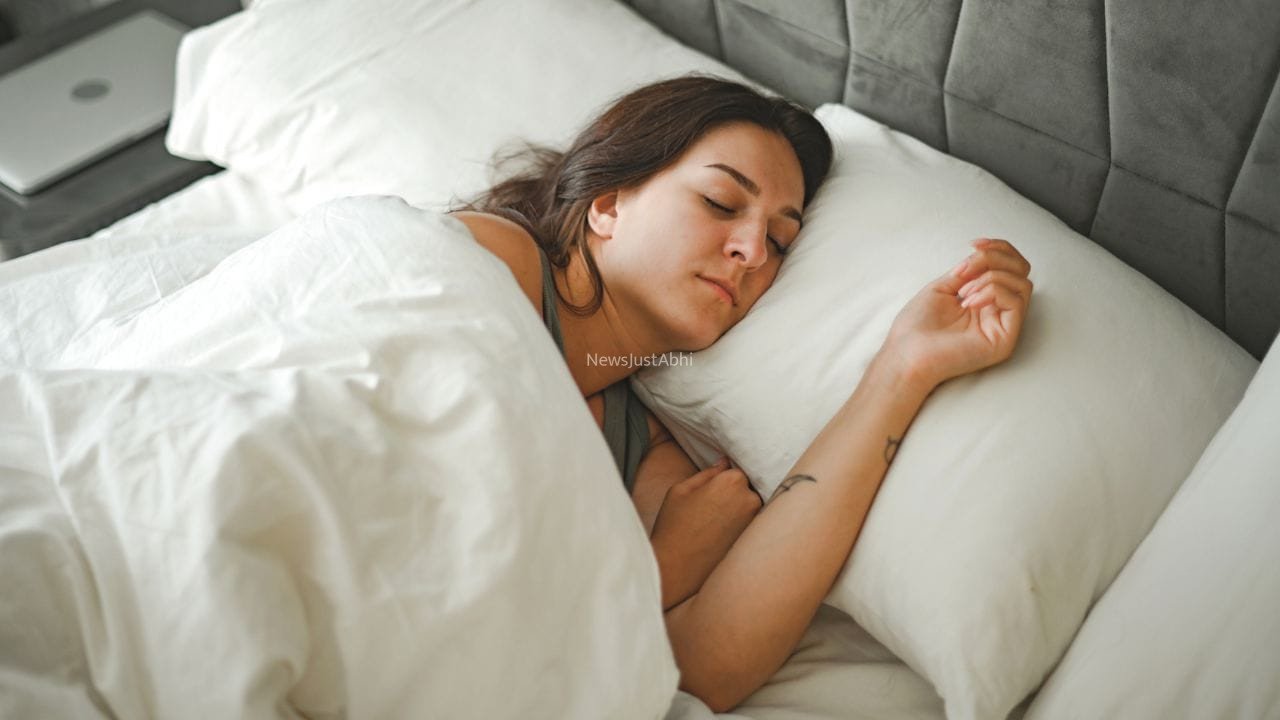 महिलाओं को पुरुषों से ज्यादा नींद की जरूरत क्यों होती है? जानें वजह
