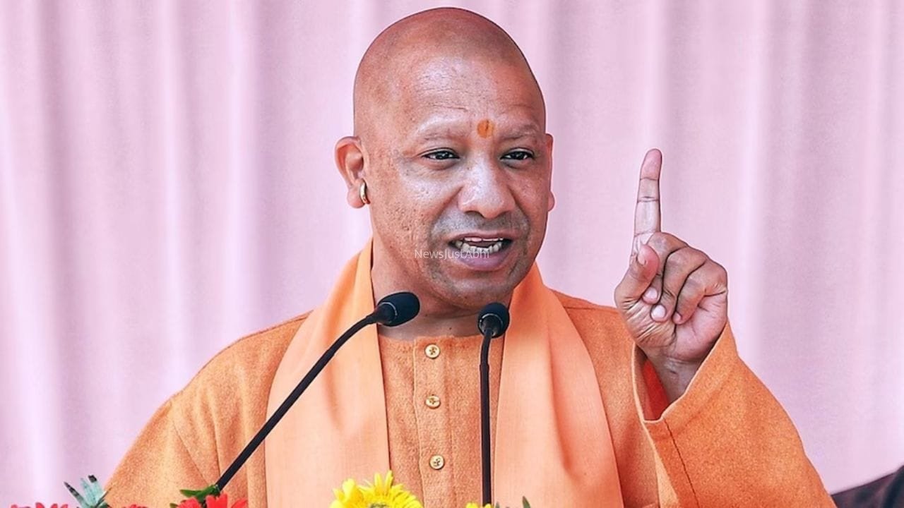 सीएम योगी का सिद्धार्थनगर में विपक्ष पर हमला, बोले- सपा-कांग्रेस ने युवाओं के लिए खड़ा किया पहचान का संकट​