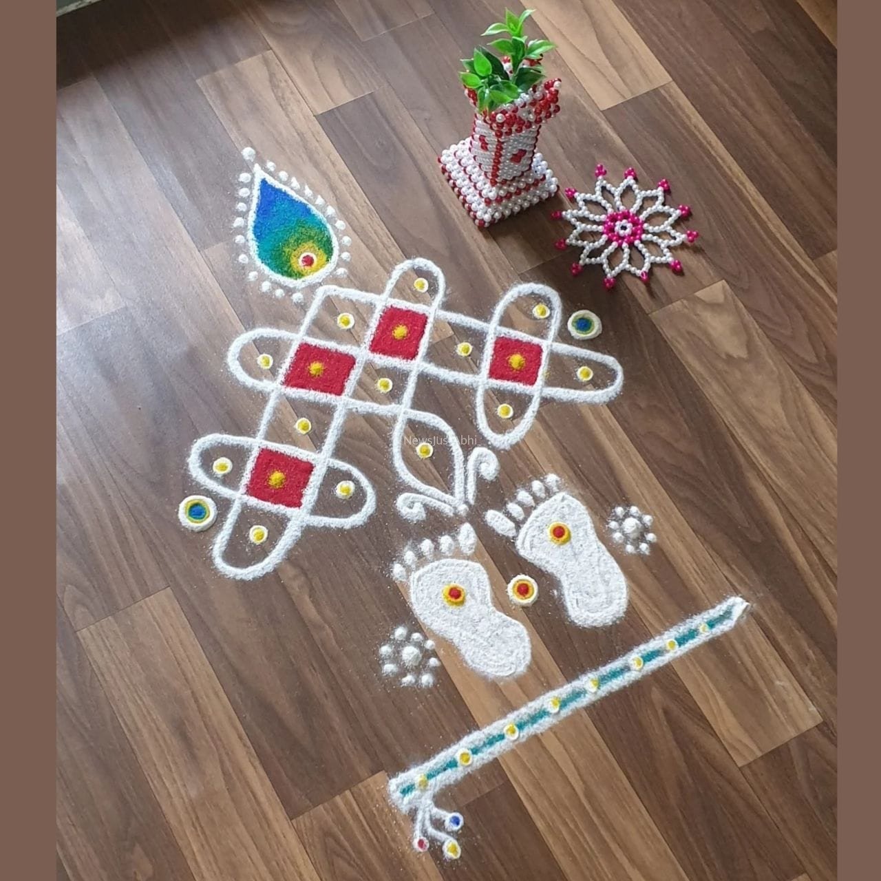 Janmashtami Rangoli Designs 2026: मटकी से बांसुरी तक…जन्माष्टमी के लिए देखें खूबसूरत रंगोली डिजाइन